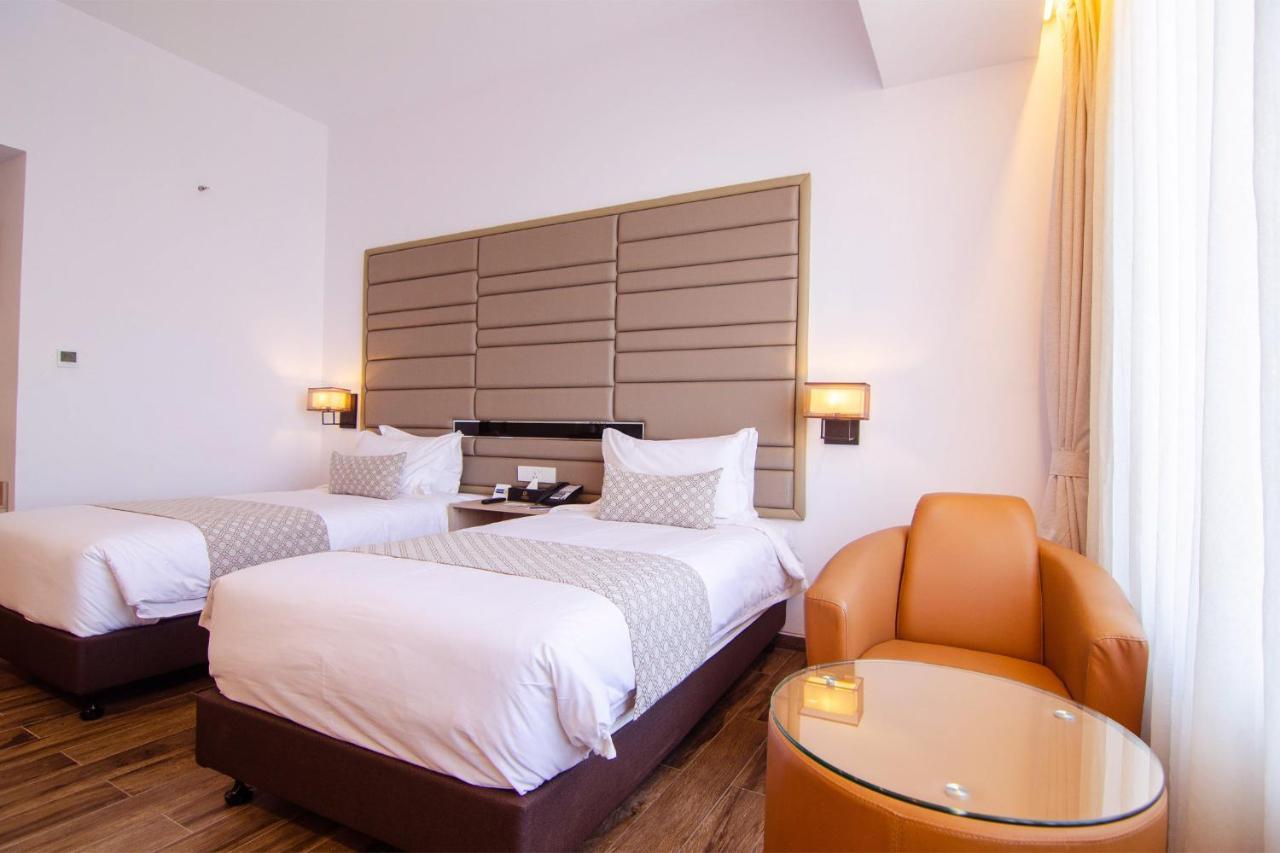 Best Western Sks Chattogram Chittagong Eksteriør billede